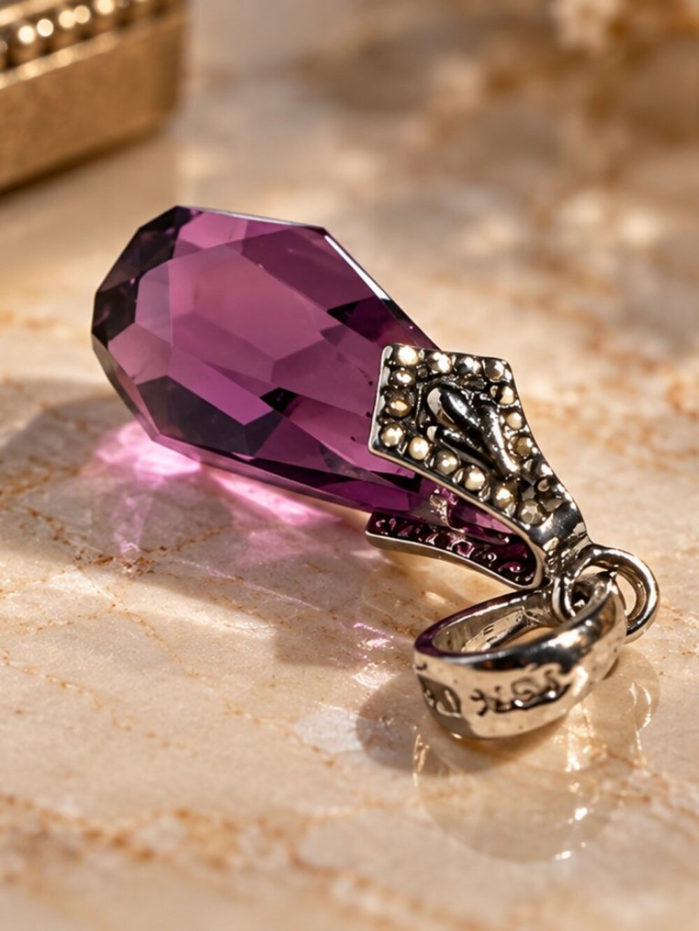 Vintage Sterling Silver 925 Purple Crystal Teardrop Pendant – Elegant Filigree